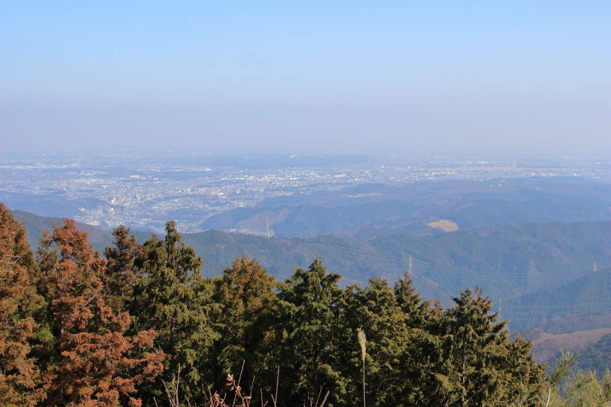 日の出山山頂から関東平野を一望！